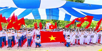 Kỉ niệm 35 năm thành lập trường THPT Hàm Thuận Nam - Chi đoàn 11a10