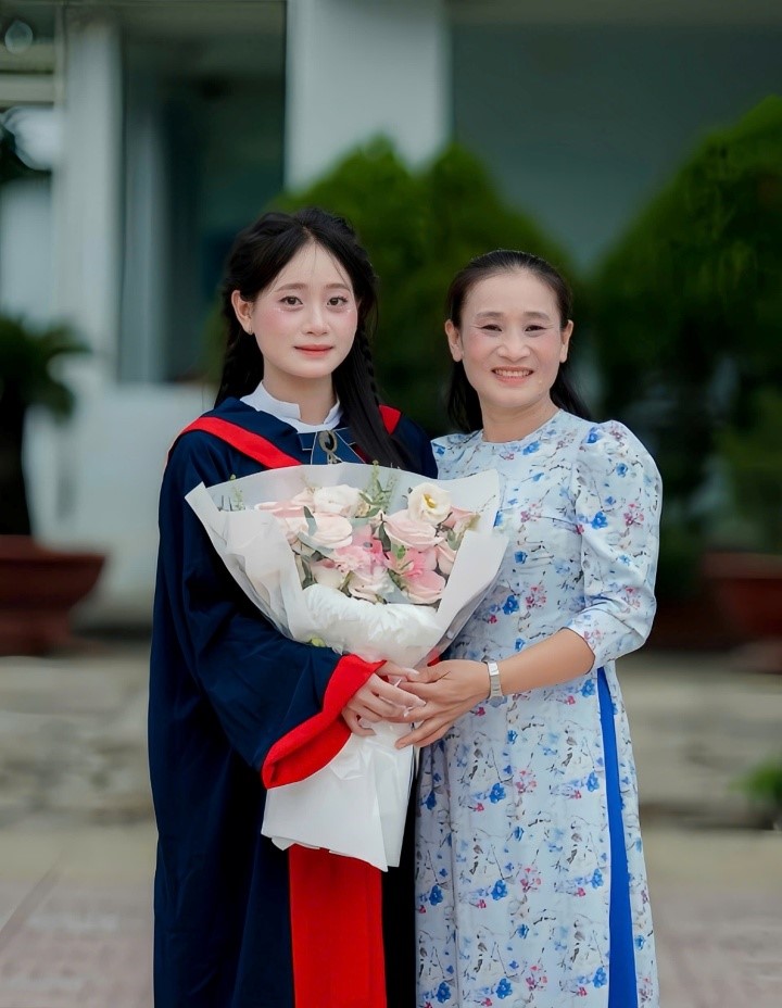 Bích Thảo – Điểm 10 Địa lý và hành trình chinh phục ước mơ luật sư